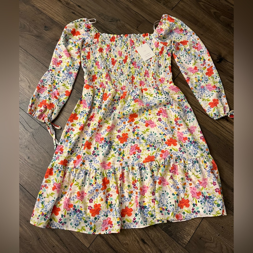 LC LAUREN CONRAD - Cream Floral Smocked Bodice Mini Dress - Women’s Size Medium